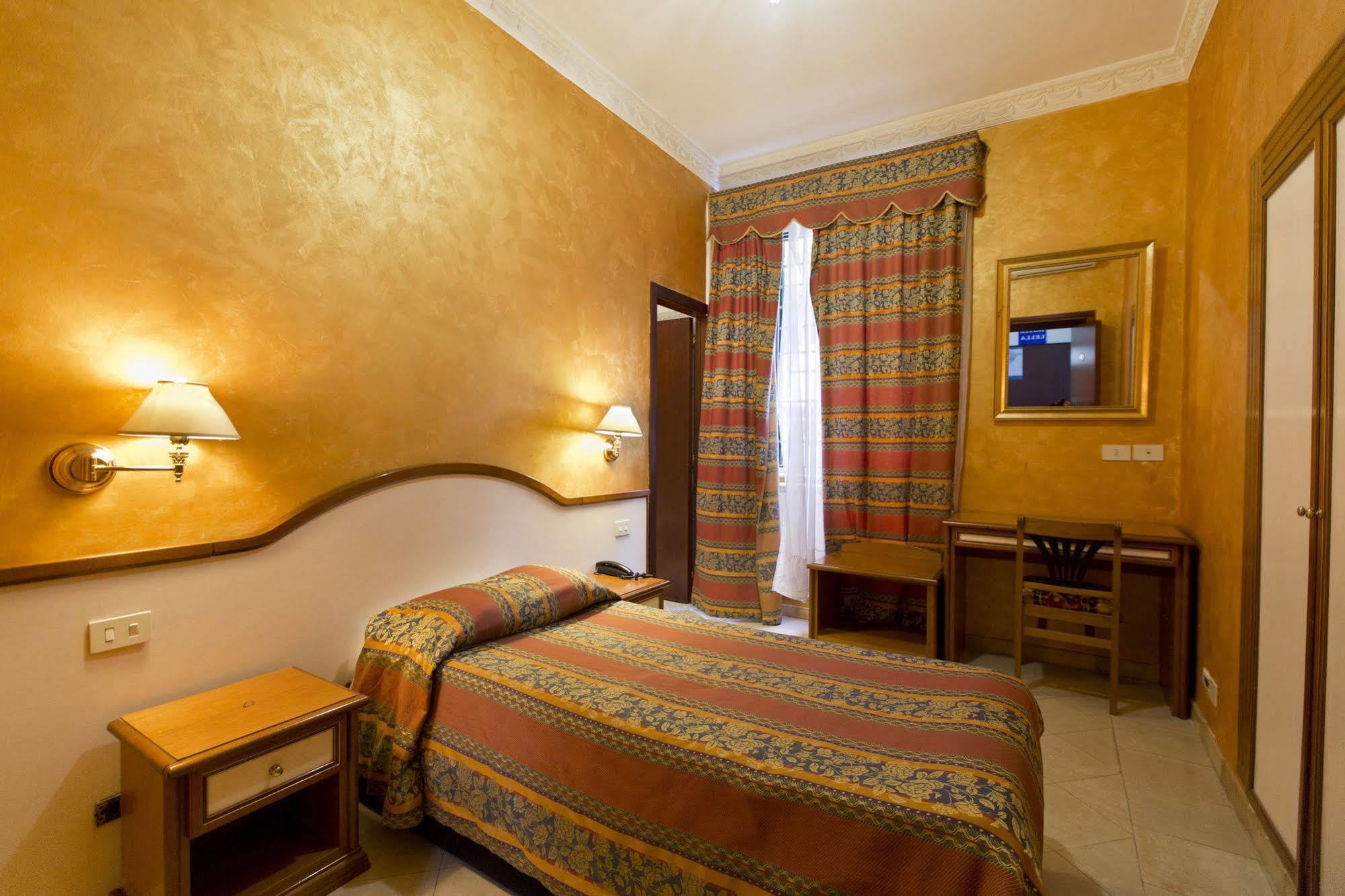 Hotel Lella โรม ภายนอก รูปภาพ