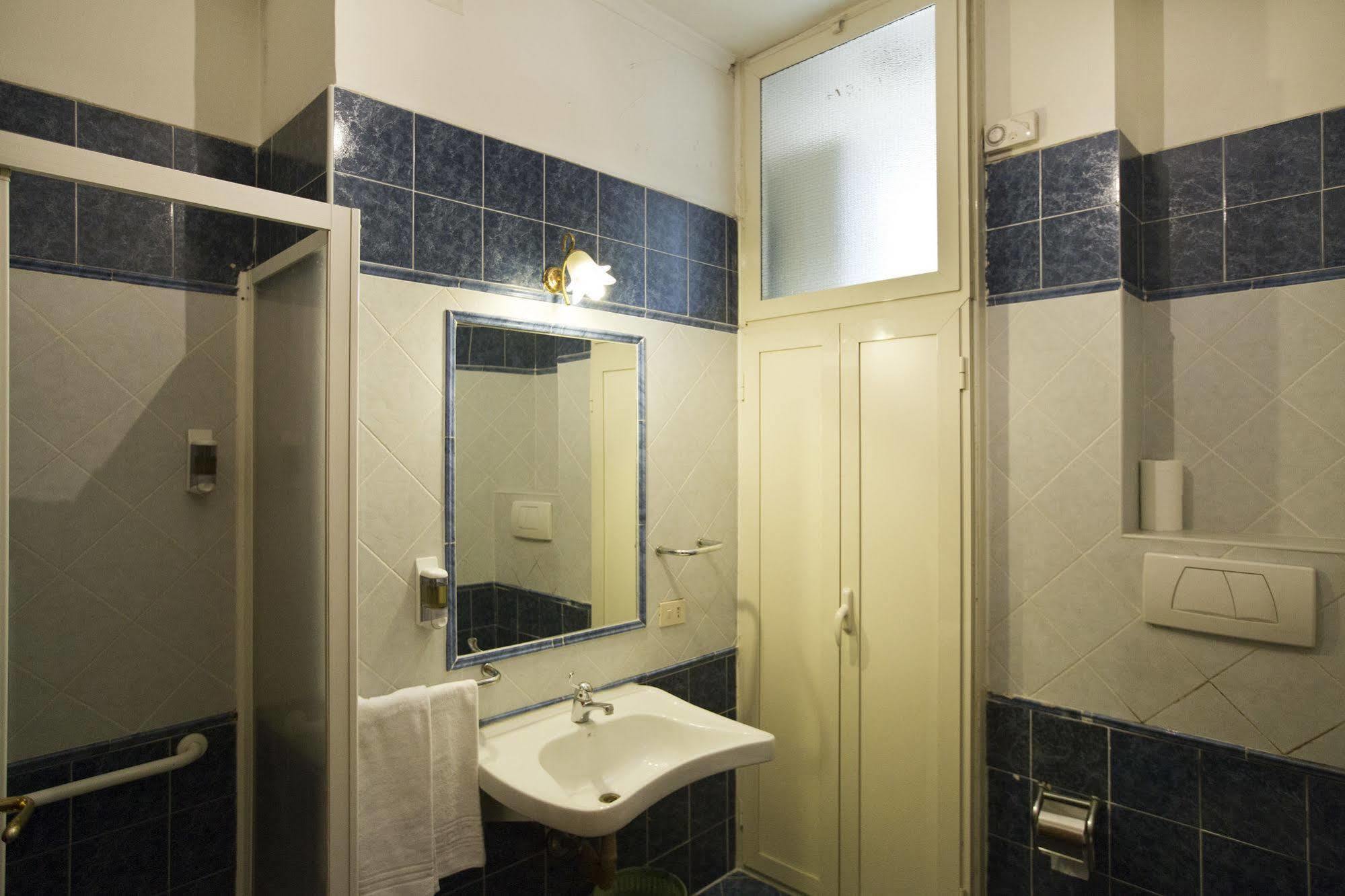 Hotel Lella โรม ภายนอก รูปภาพ